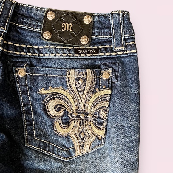 SOLD • Miss Me jeans - Picture 3 of 14